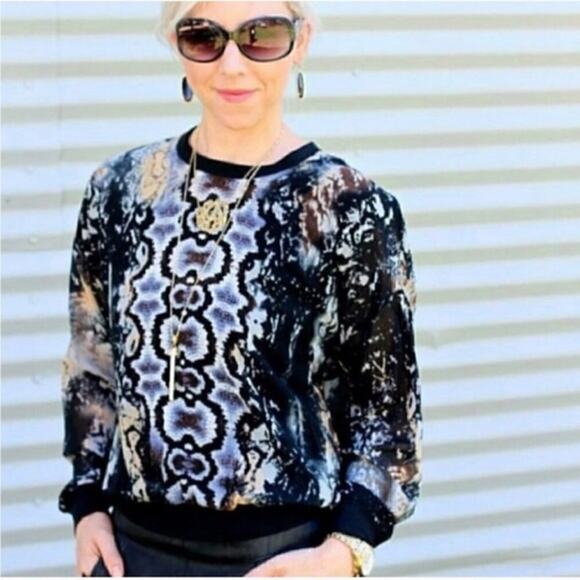 CAbi Snake skin sheer long sleeves top SMALL - Picture 8 of 8